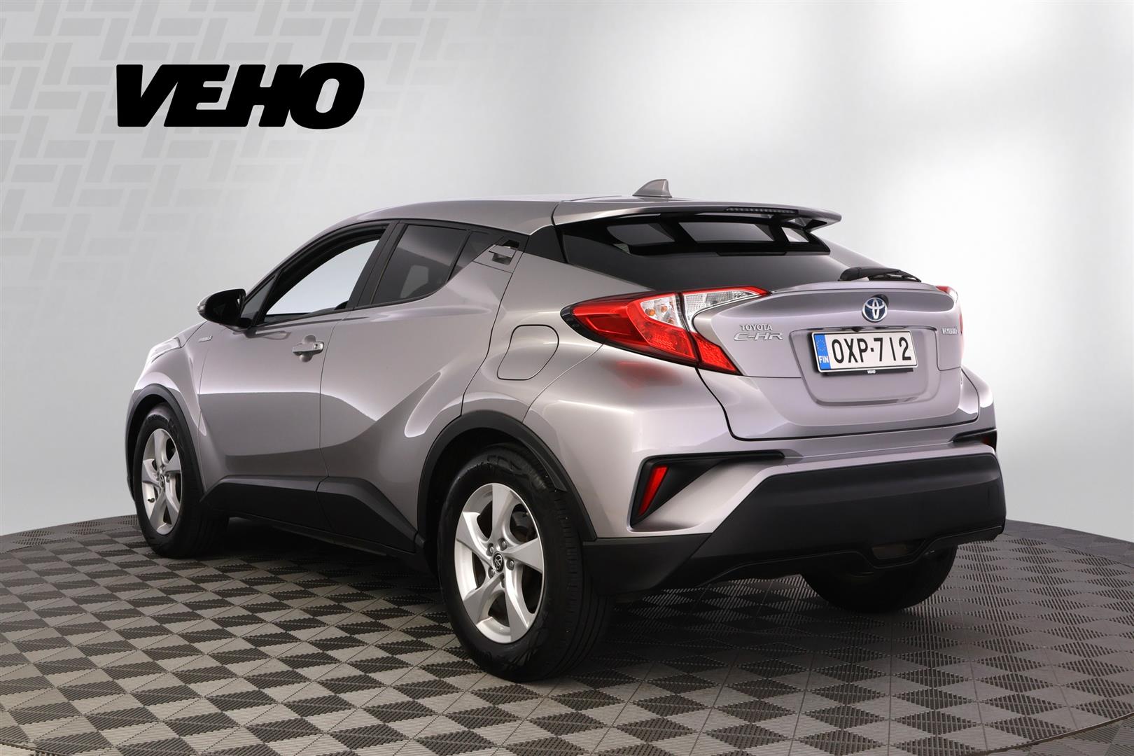 Toyota C-HR 1,8 Hybrid Active Edition 2019, photo 3/30