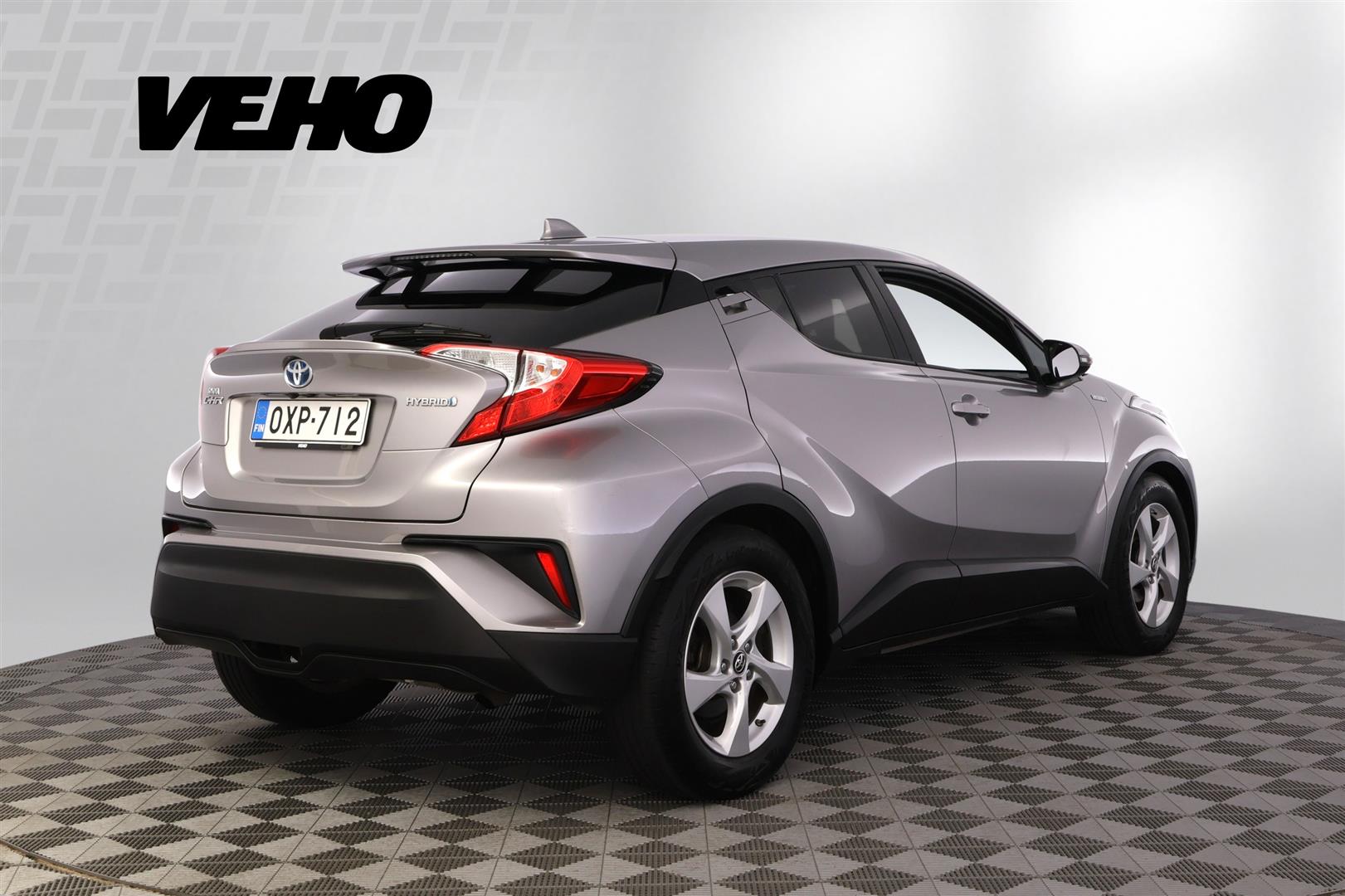 Toyota C-HR 1,8 Hybrid Active Edition 2019, photo 5/30