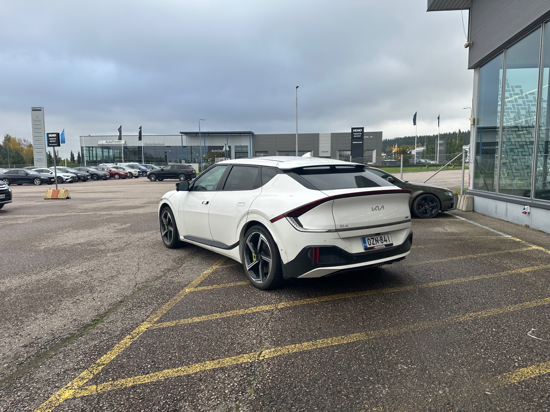Kia EV6 GT AWD 77kWh 585hv 2023, kuva 2/3