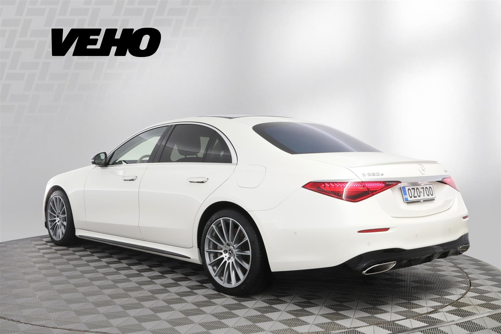 Mercedes-Benz S 580 e 4MATIC AMG Night 2022, kuva 3/36
