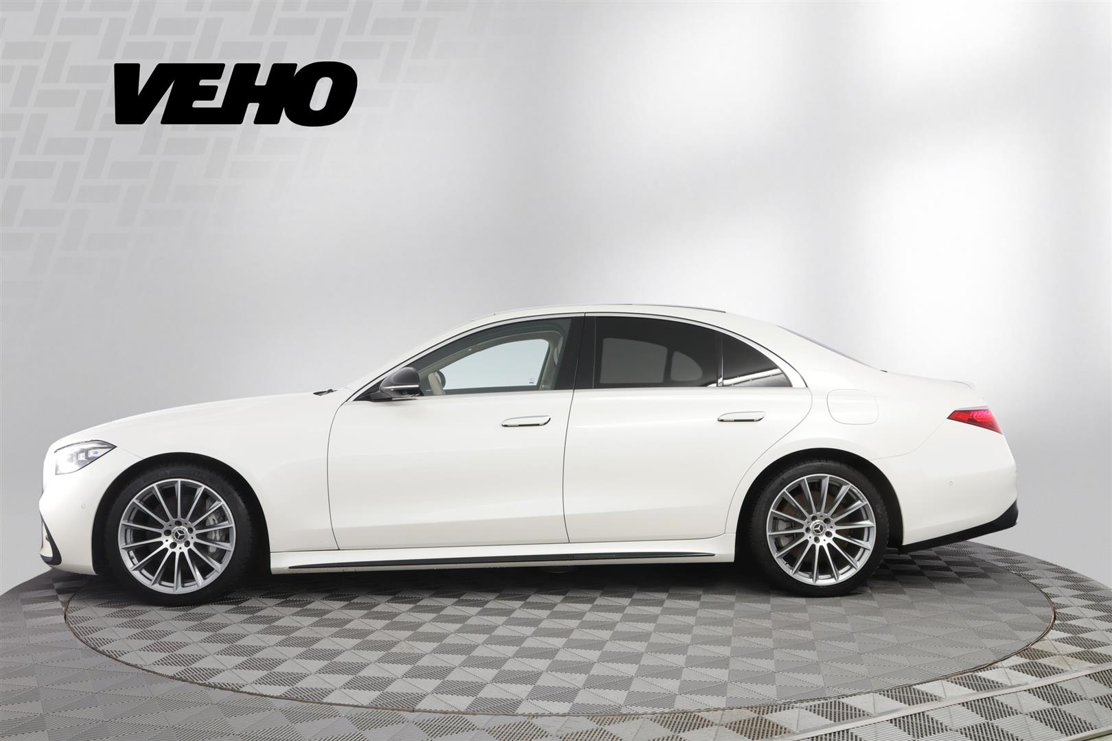 Mercedes-Benz S 580 e 4MATIC AMG Night 2022, kuva 2/36