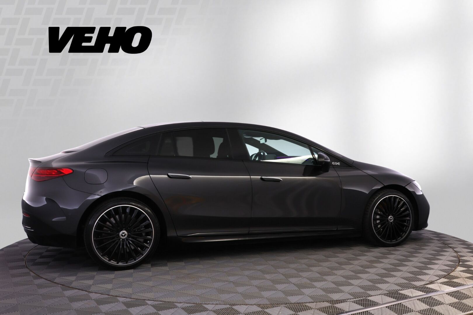 Mercedes-Benz EQE 300 AMG 2023, bild 4/35