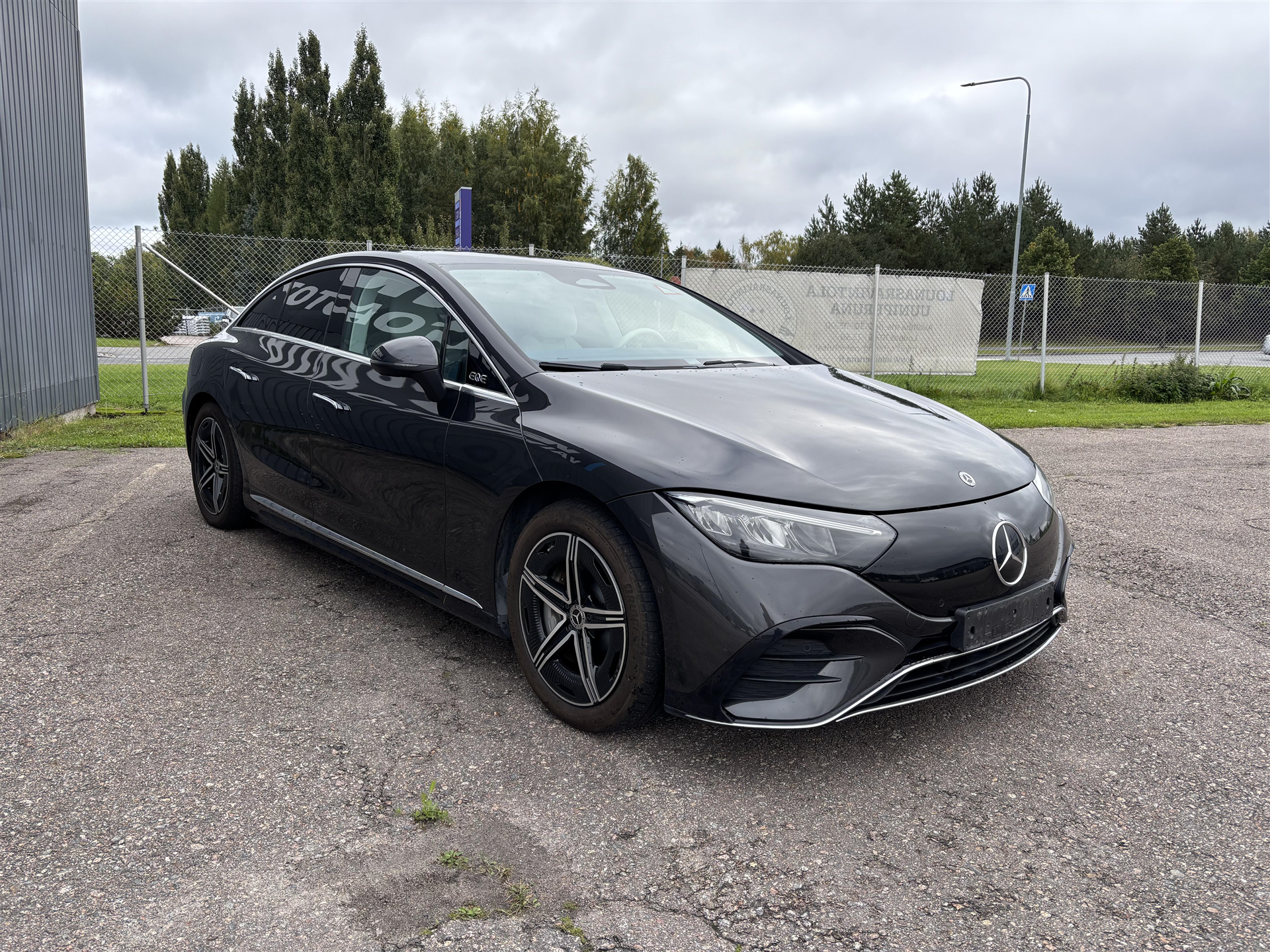 Mercedes-Benz EQE 350 4MATIC AMG 2023, photo 4/15