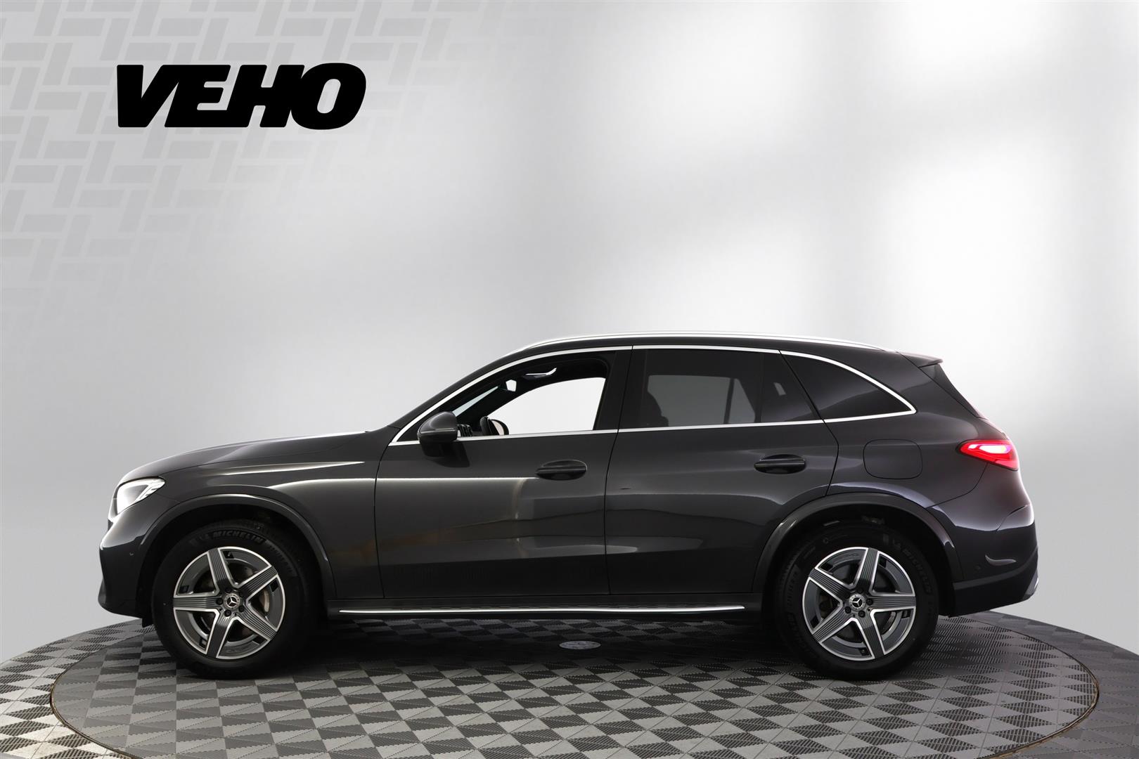 Mercedes-Benz GLC 2023, kuva 2/25