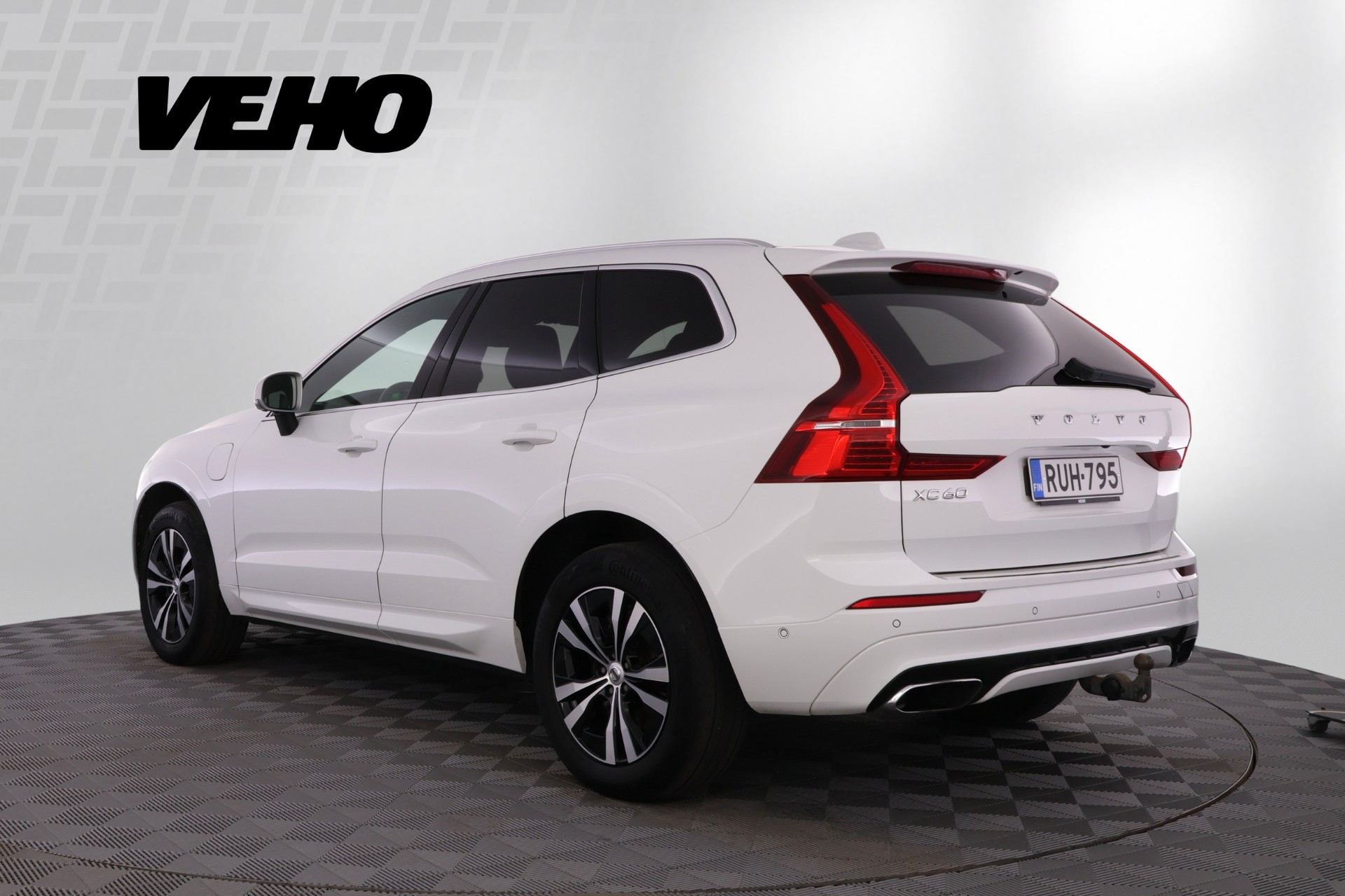 Volvo XC60 T8 AWD R-Design aut 2017, kuva 3/24