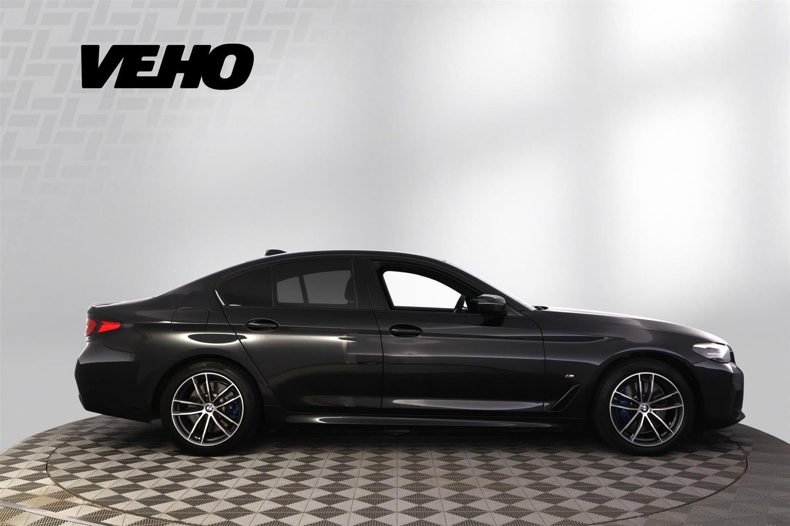 BMW 530 2020, kuva 6/37