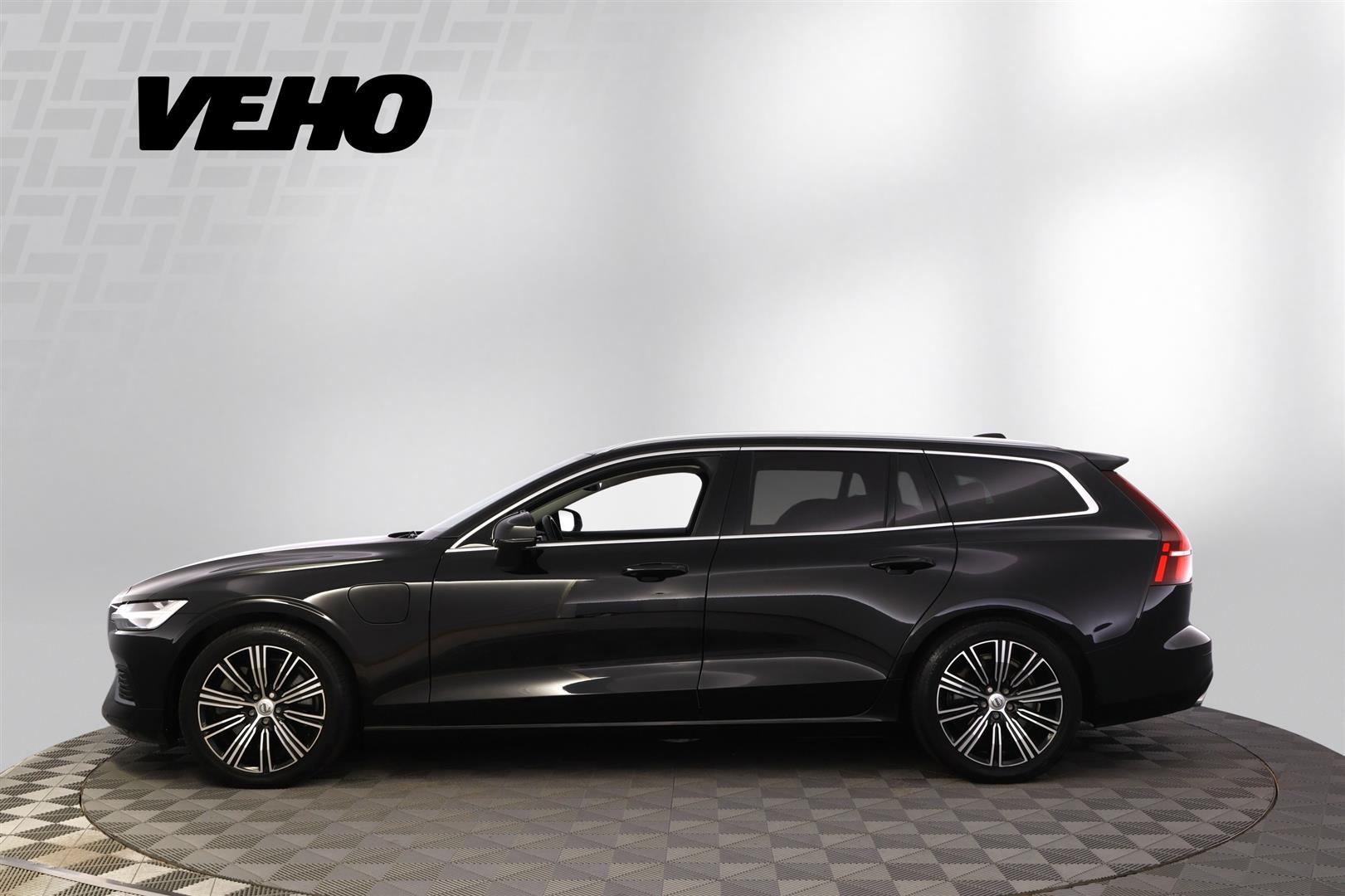 Volvo V60 2022, kuva 2/36