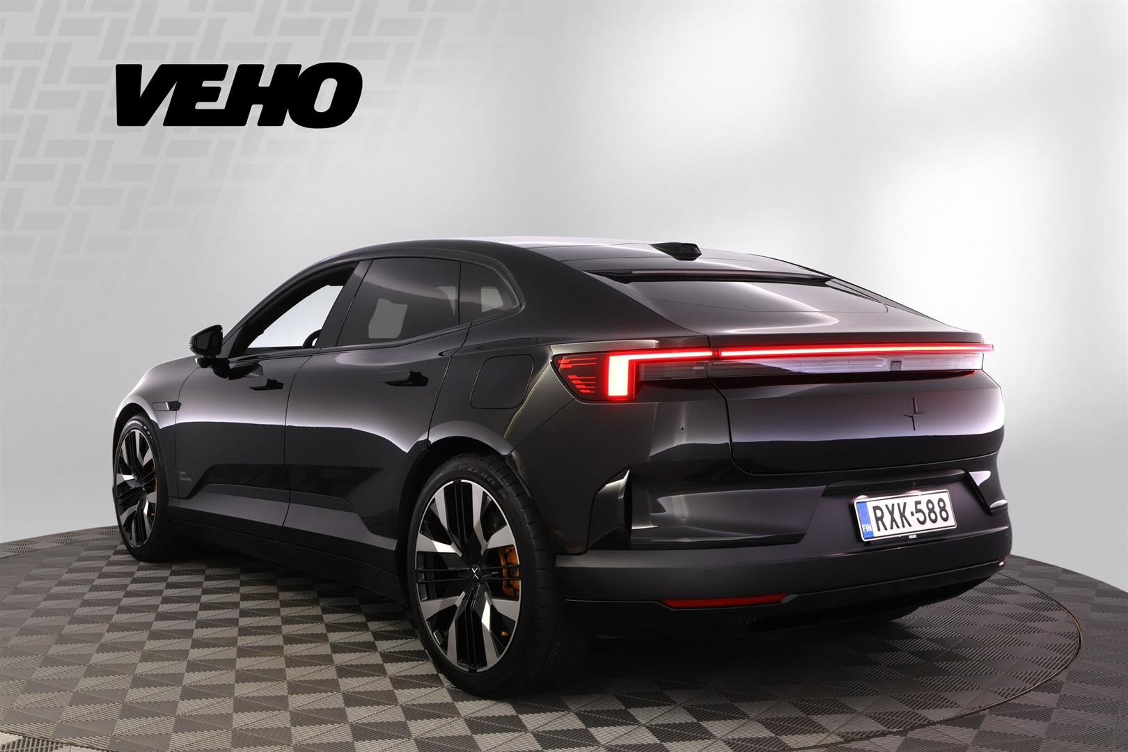 Polestar 4 2025, kuva 3/47