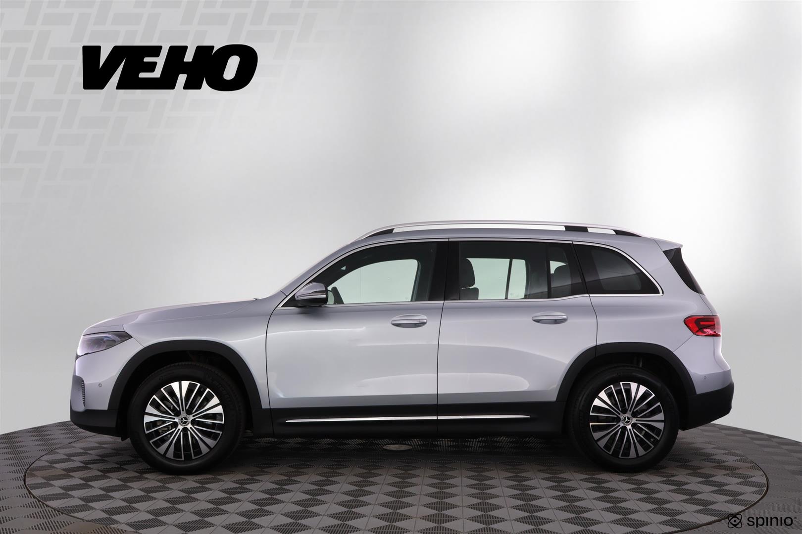 Mercedes-Benz EQB 2025, photo 2/28