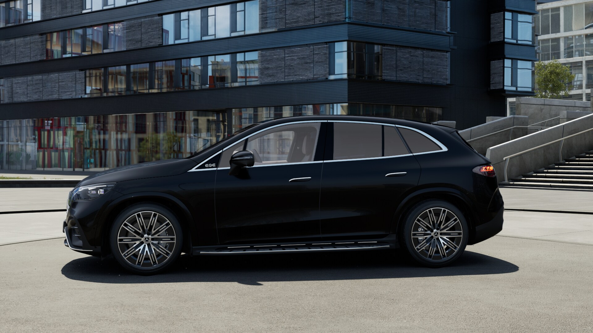 Mercedes-Benz EQE SUV 2025, photo 2/12