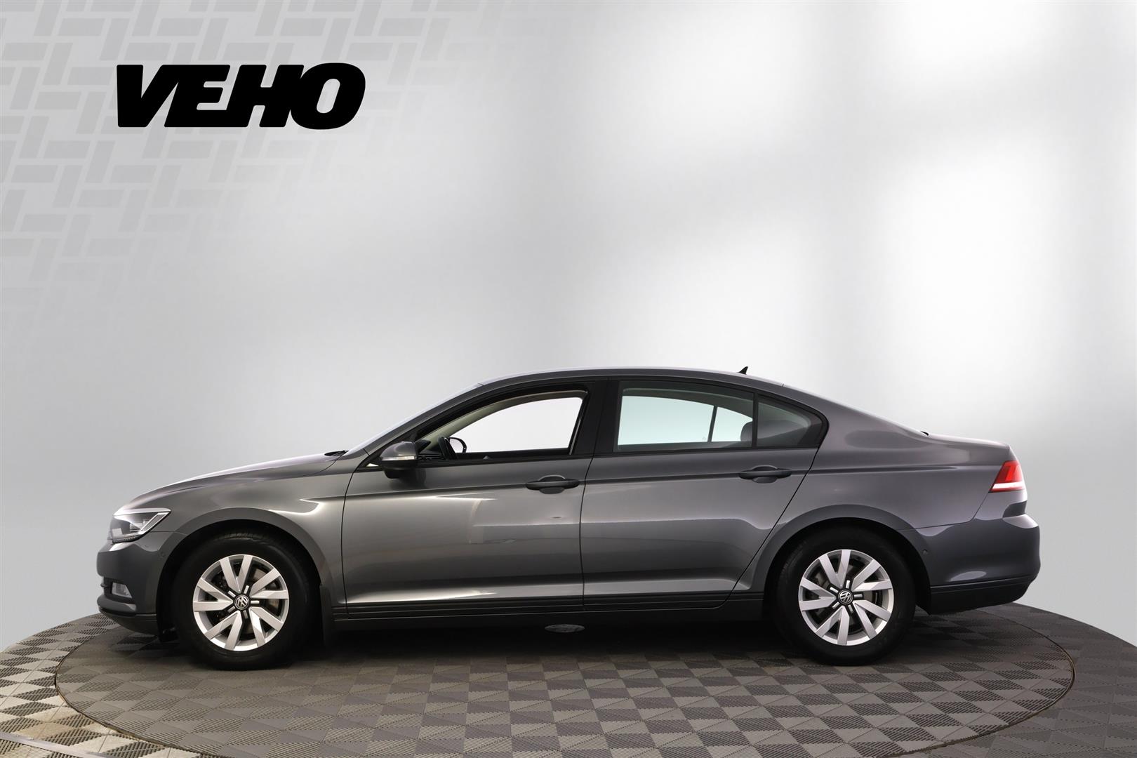 Volkswagen Passat 2017, kuva 2/31