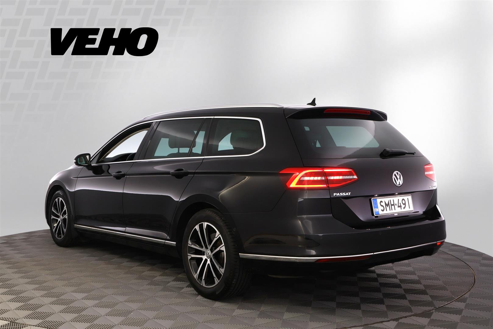 Volkswagen Passat 2017, photo 3/32
