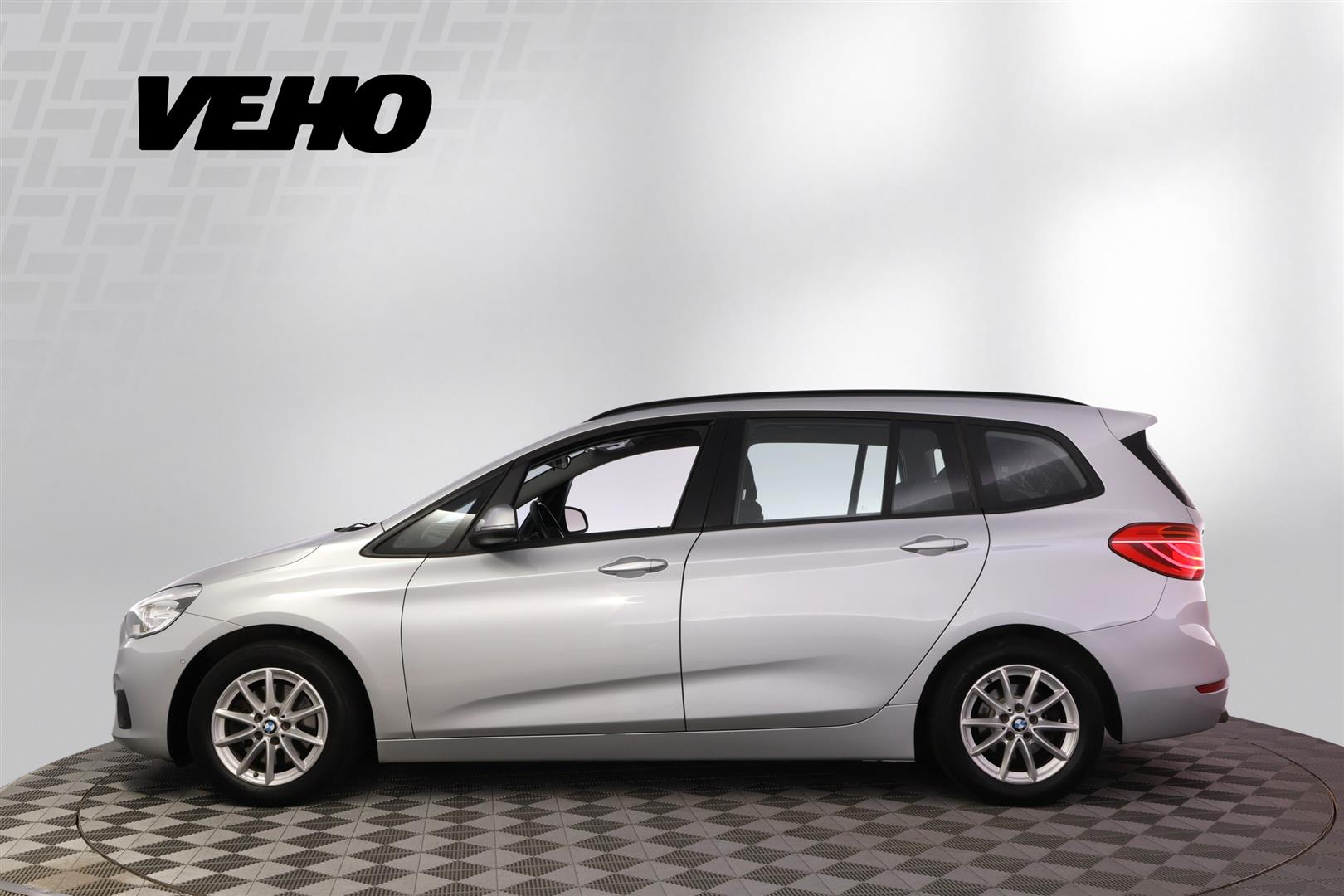 BMW 218 2016, kuva 2/33