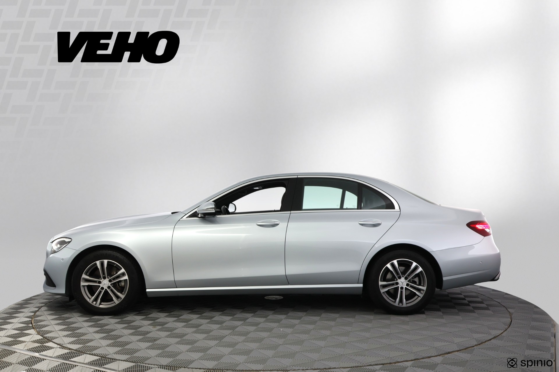 Mercedes-Benz E 220 d Edition 4MATIC A 2022, kuva 2/31