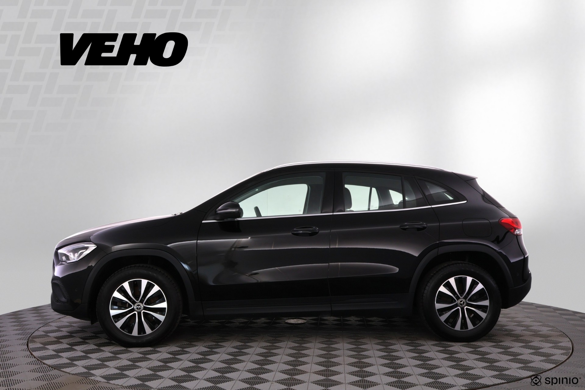 Mercedes-Benz GLA 2021, photo 2/27