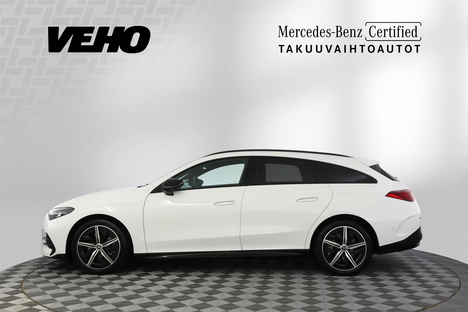 Mercedes-Benz CLA 2026, photo 2/26