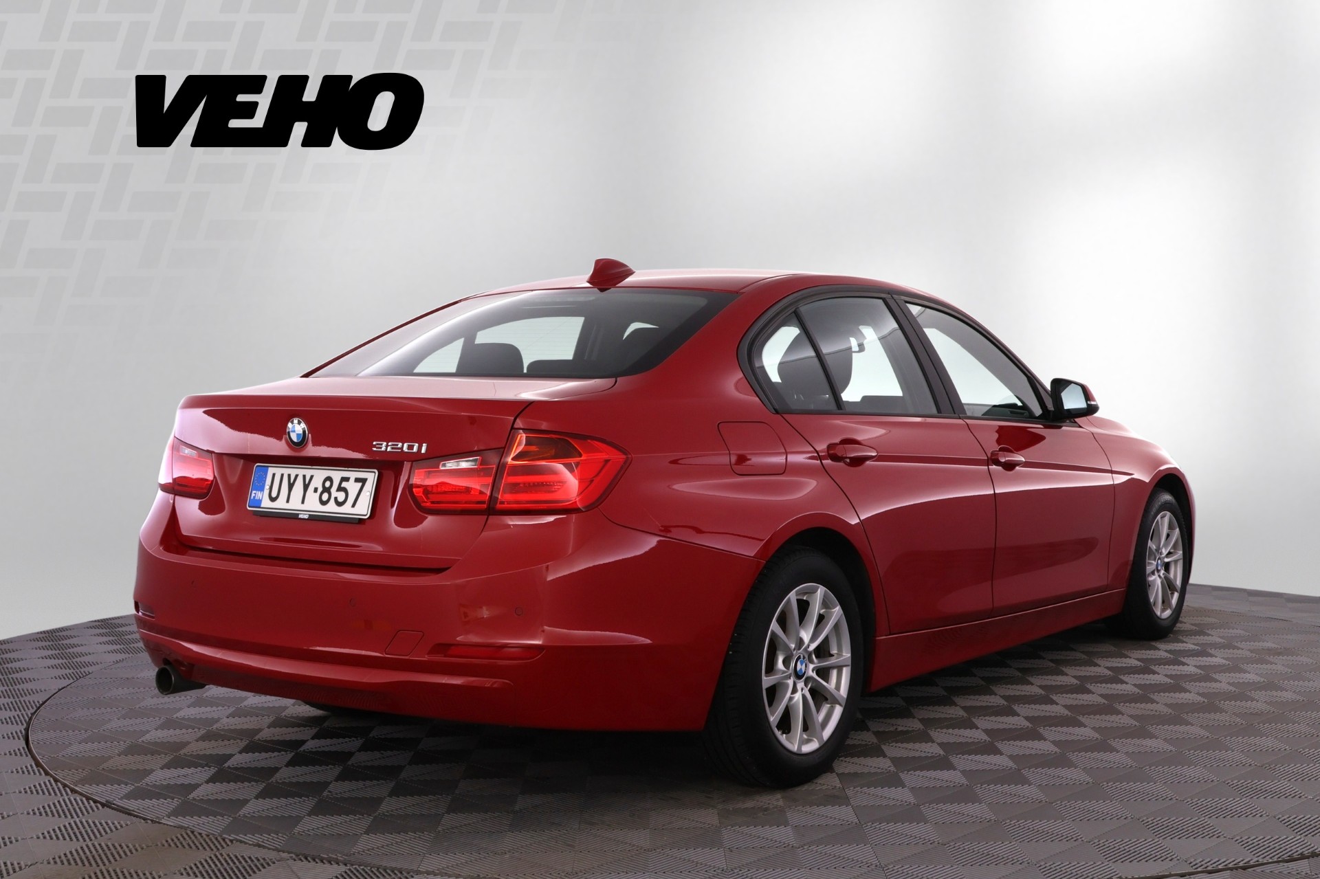 BMW 320 F30 Sedan 320i 2014, kuva 5/26