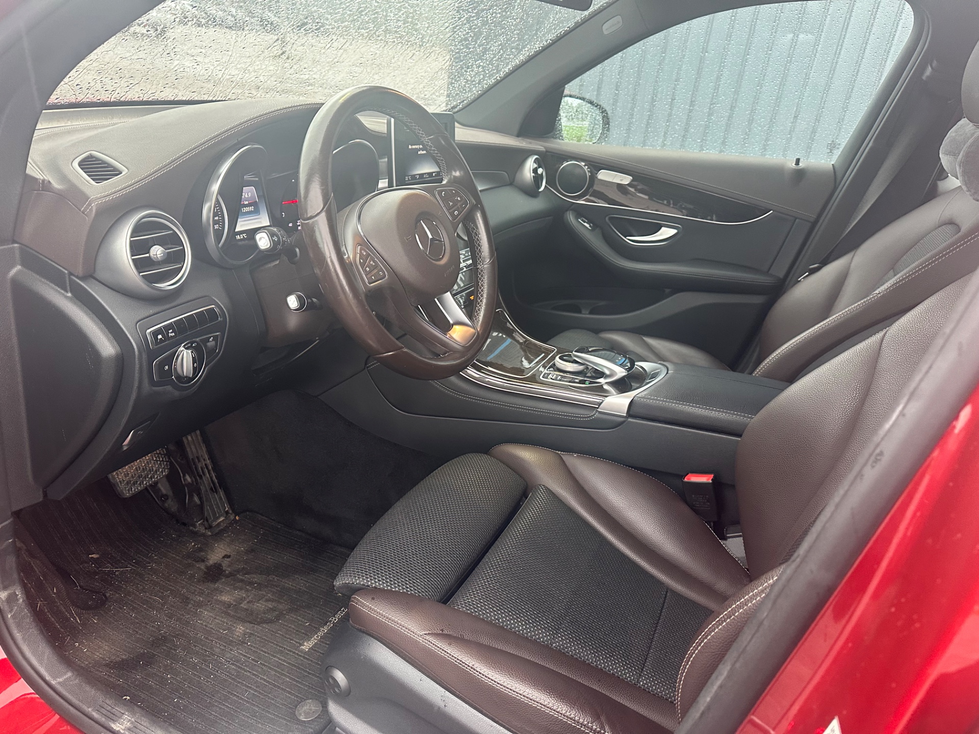 Mercedes-Benz GLC 2016, kuva 3/3