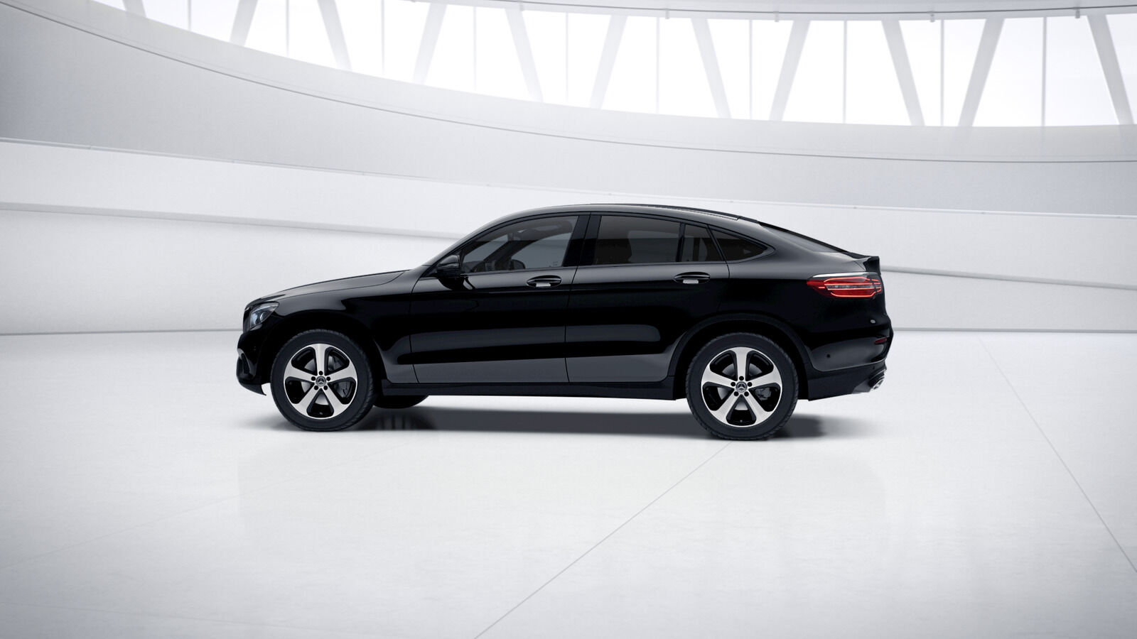 Mercedes-Benz GLC 2018, kuva 3/13