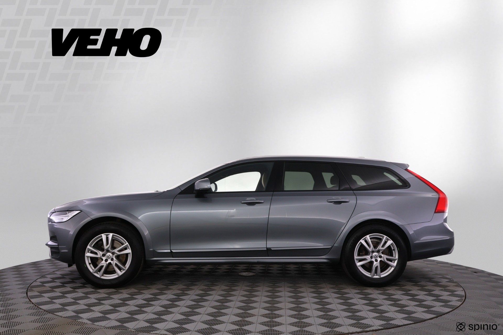 Volvo V90 Cross Country 2017, kuva 2/26