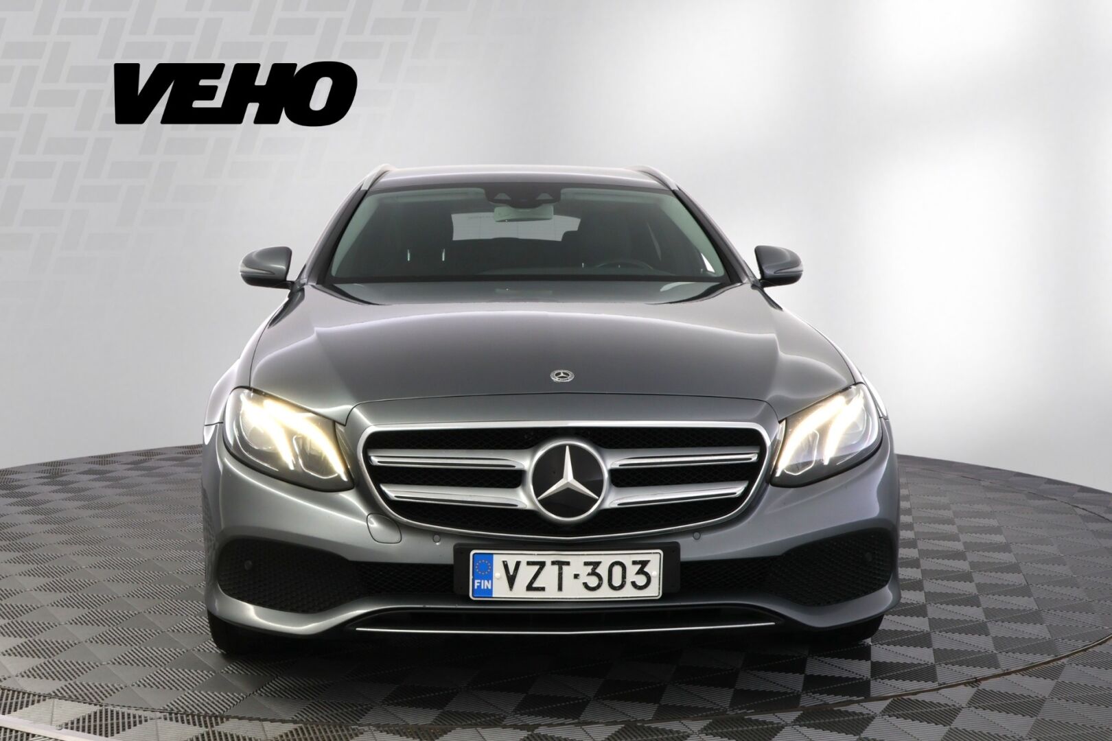 Mercedes-Benz E 2018, bild 2/28