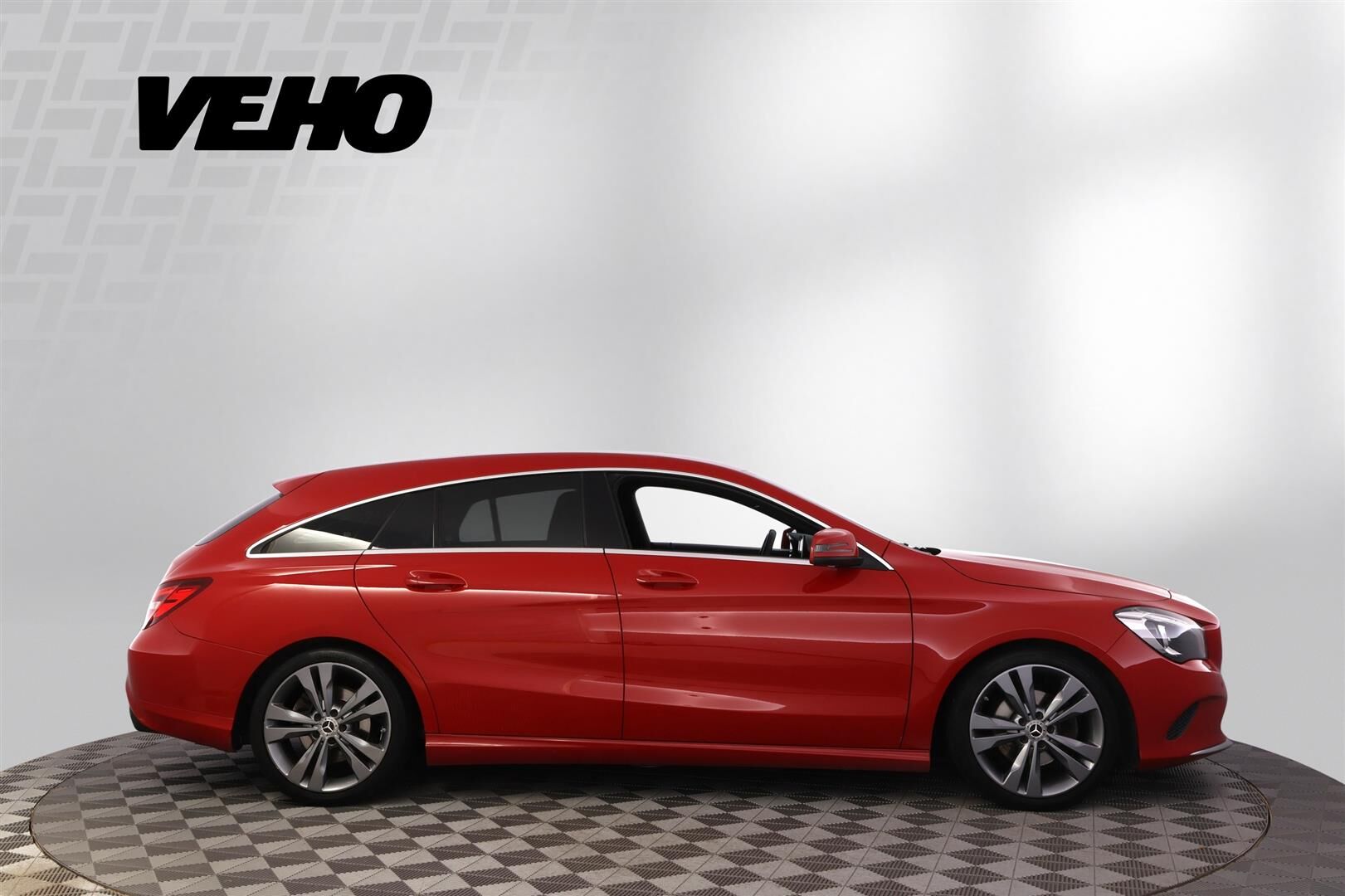 Mercedes-Benz CLA 2018, kuva 6/35