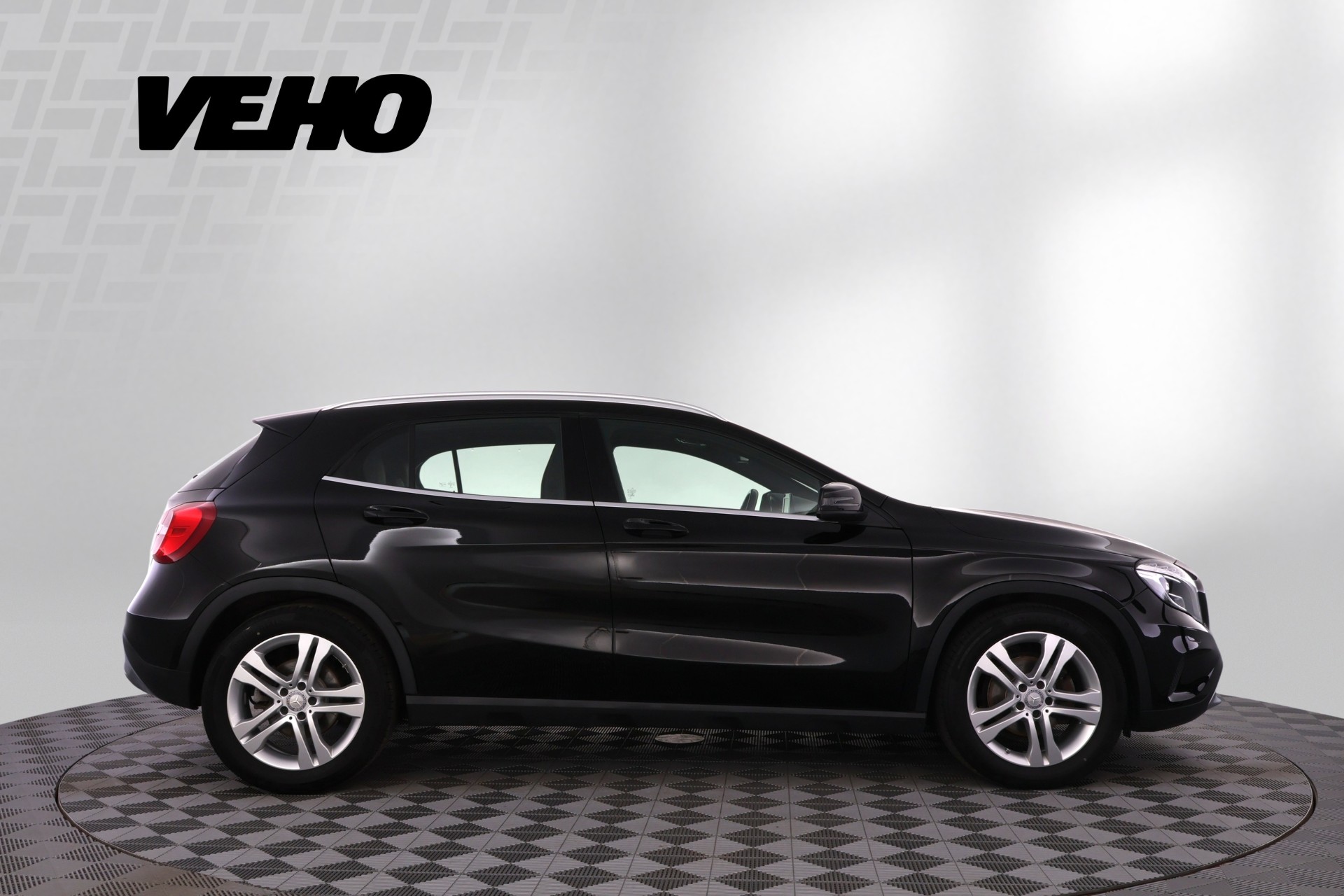Mercedes-Benz GLA 180 A Premium Business 2015, kuva 6/26