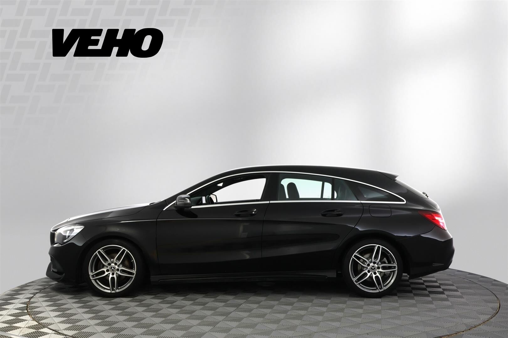 Mercedes-Benz CLA 2018, bild 2/27