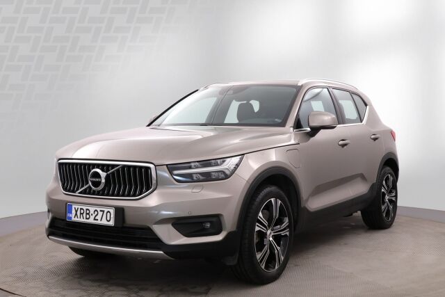VOLVO XC40 2022