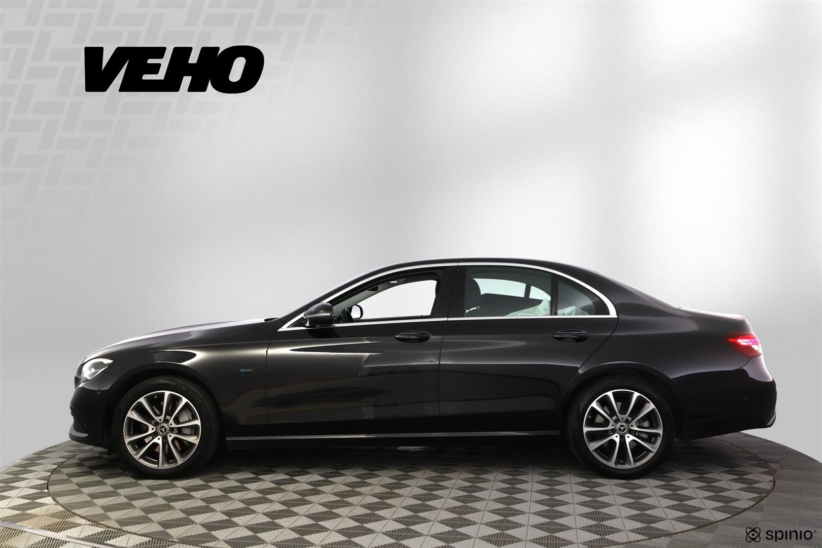Mercedes-Benz E 2021, photo 2/31