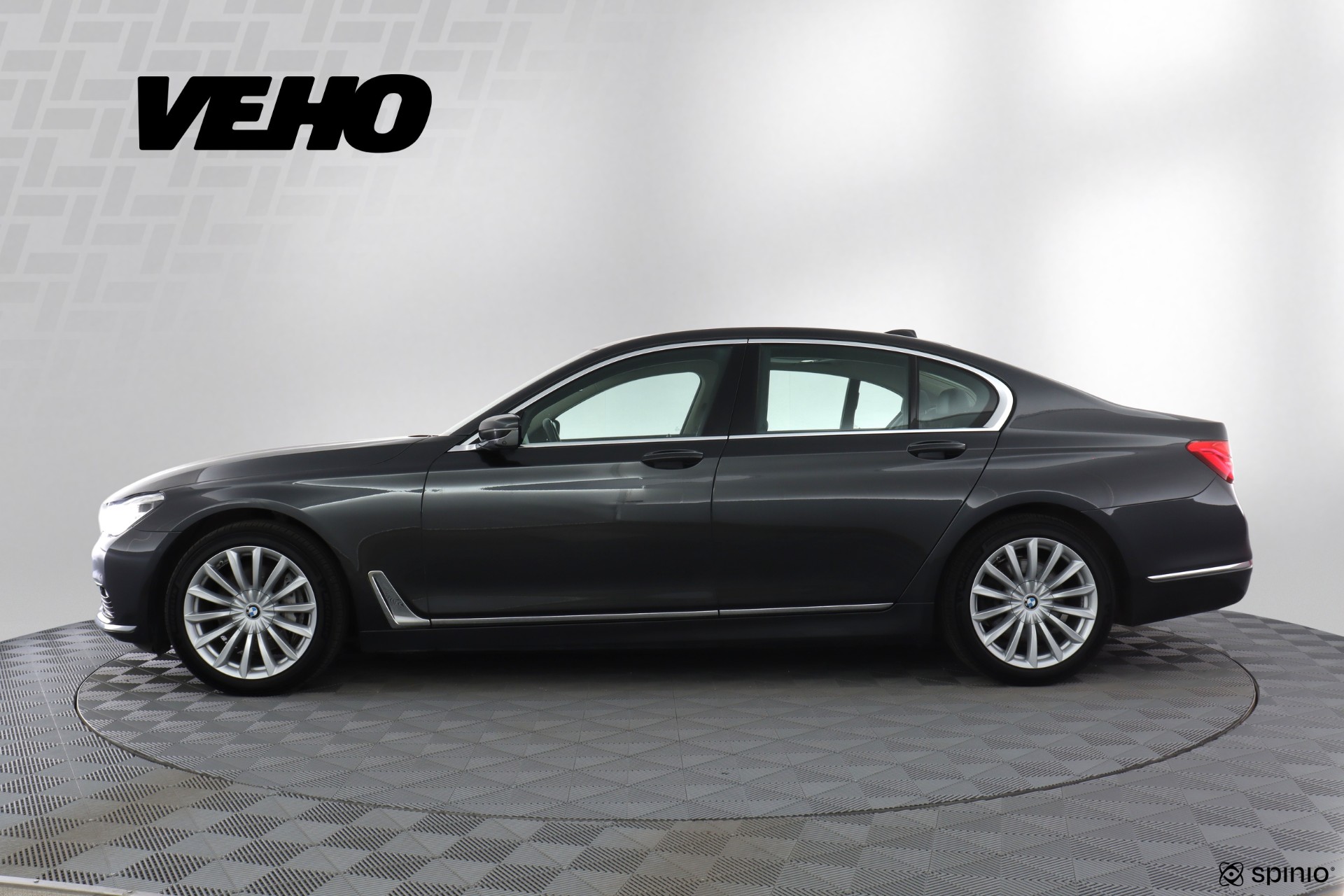 BMW 740 2016, kuva 2/30