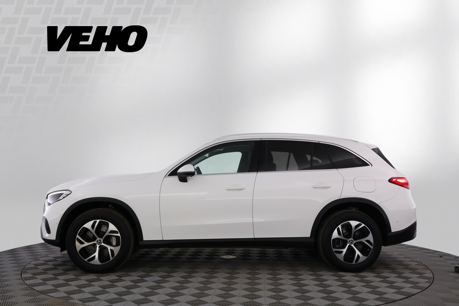 Mercedes-Benz GLC 300 e 4MATIC A 2023, kuva 2/25