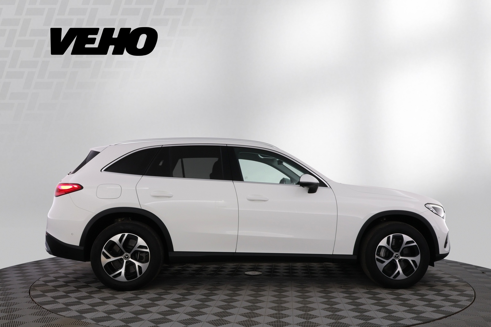 Mercedes-Benz GLC 300 e 4MATIC A 2023, kuva 6/25