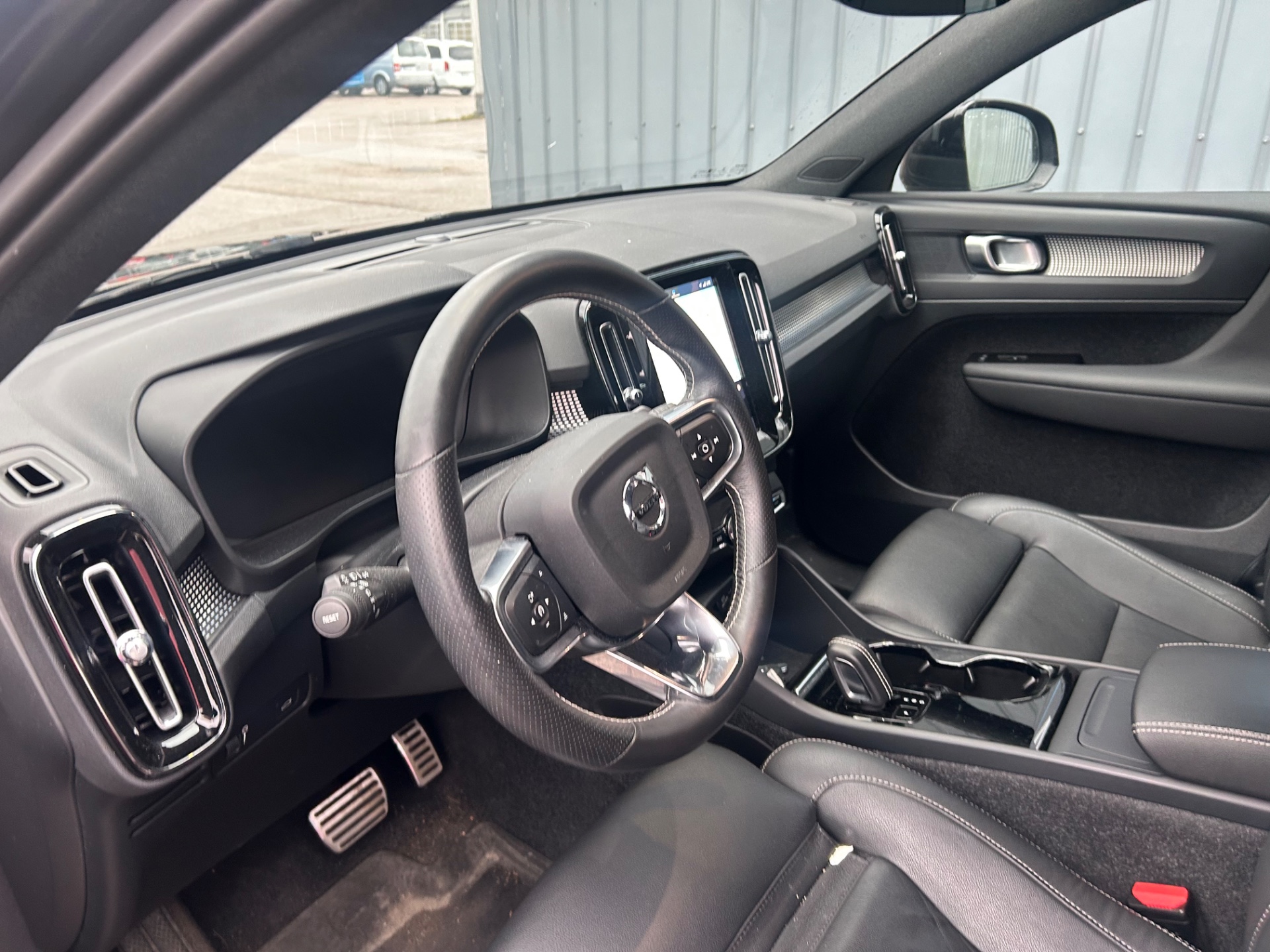 Volvo XC40 P8 AWD Business R-Design aut 2021, kuva 5/9