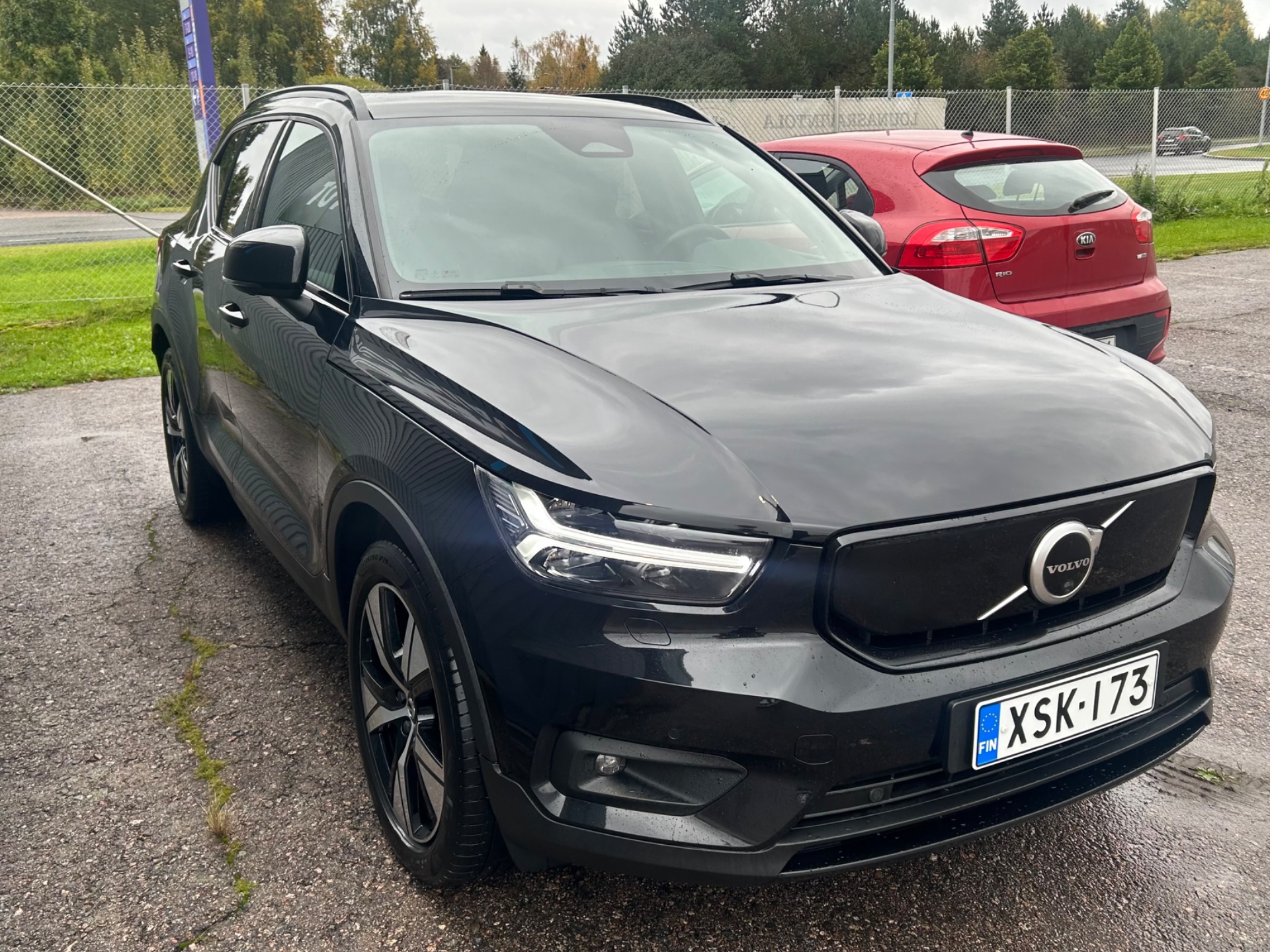 Volvo XC40 P8 AWD Business R-Design aut 2021, kuva 3/9