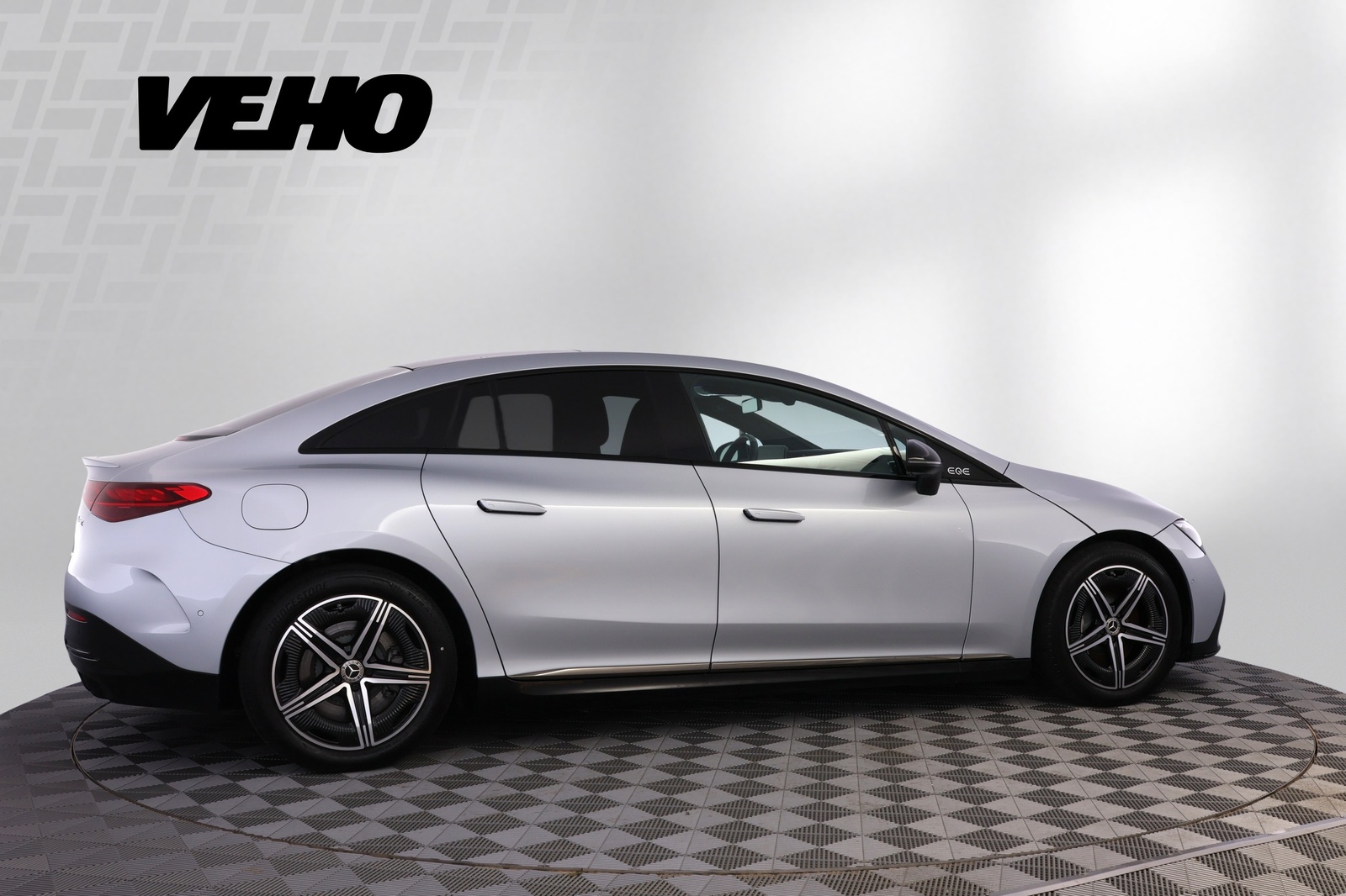 Mercedes-Benz EQE 350 4MATIC AMG 2024, kuva 6/37