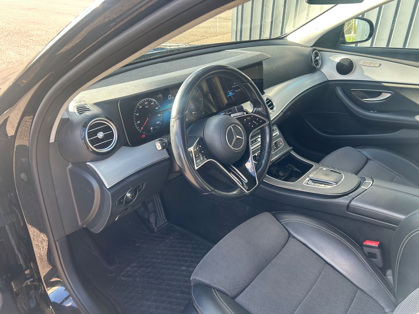 Mercedes-Benz E 2021, bild 4/4