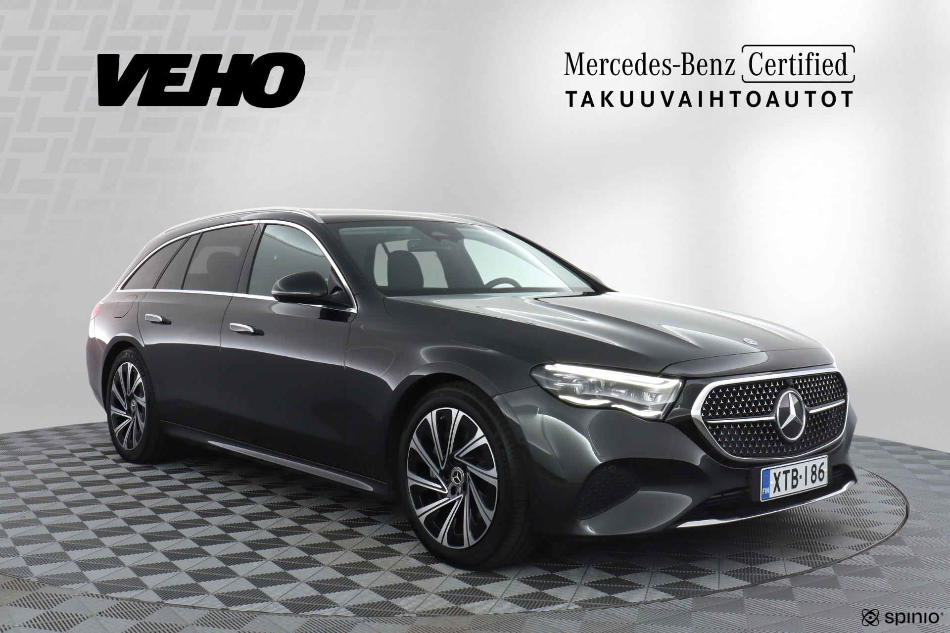 Mercedes-Benz E 300 e T A 2023, photo 7/26