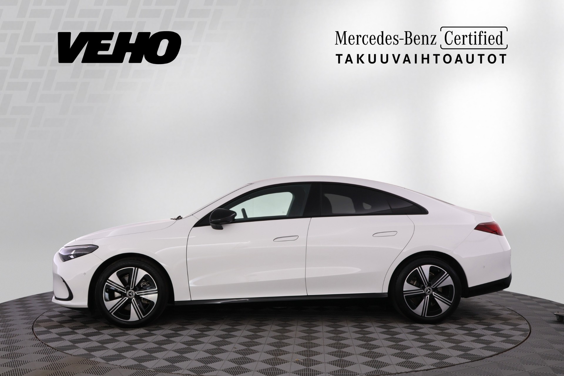 Mercedes-Benz CLA 250+ Launch Edition 2026, photo 2/25