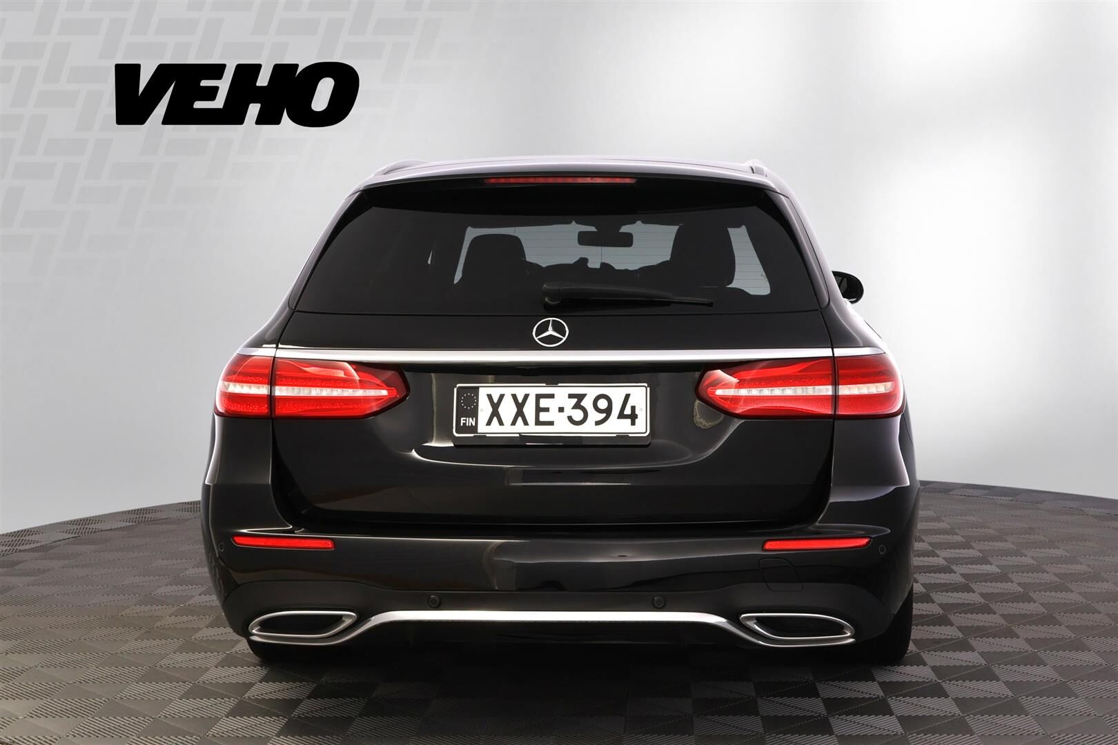 Mercedes-Benz E 220 d T A Business AMG 2020, bild 4/38