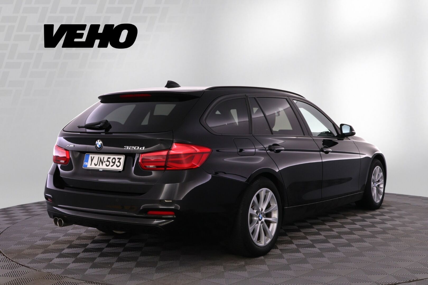 BMW 320 2017, bild 5/22