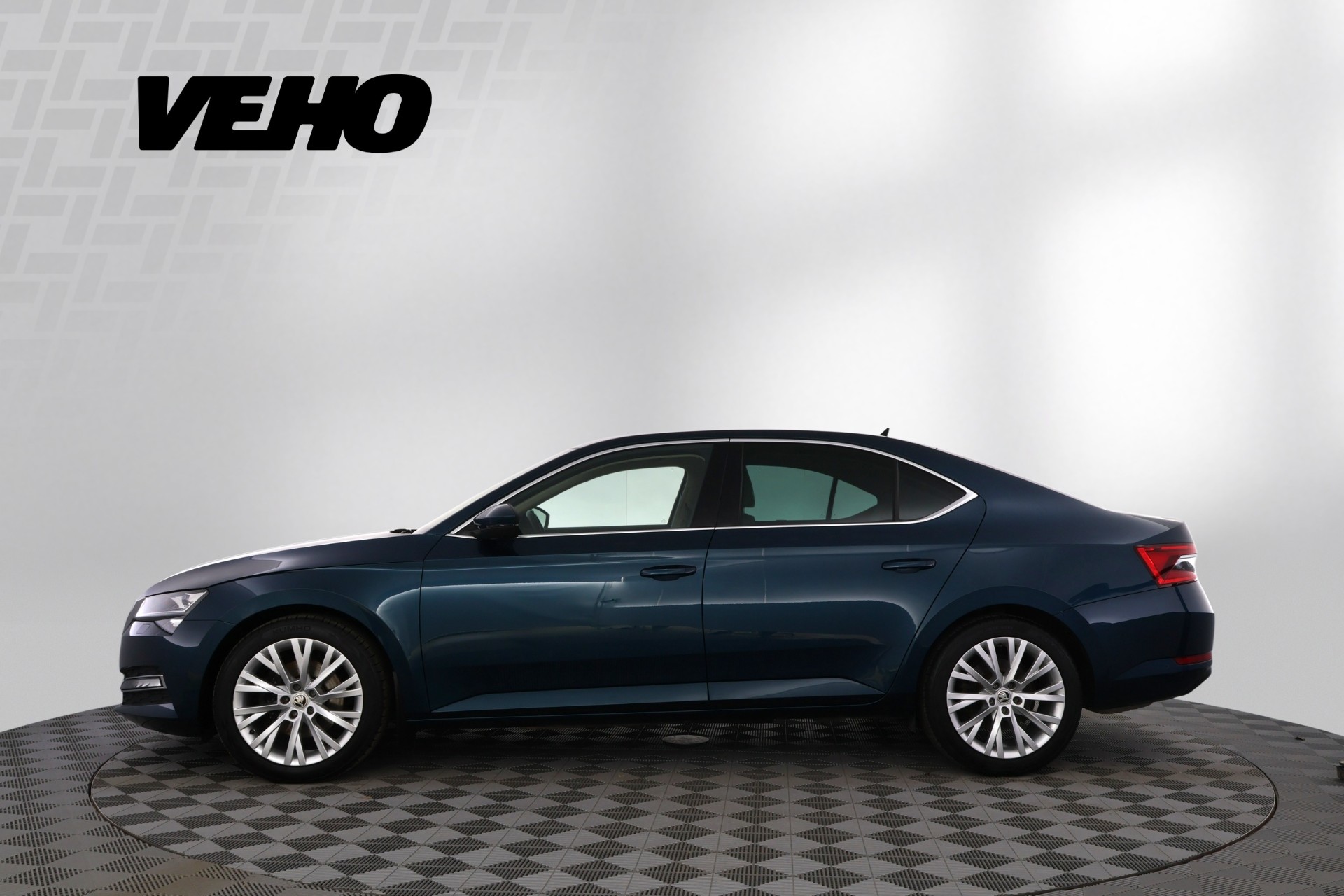 Skoda Superb 2020, kuva 2/27