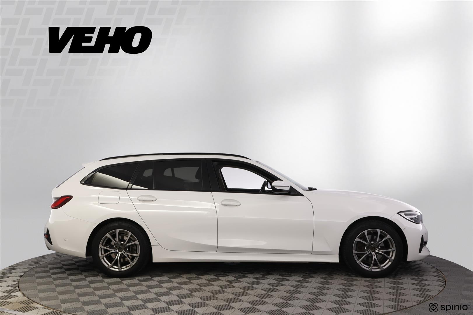 BMW 320 2021, kuva 6/35