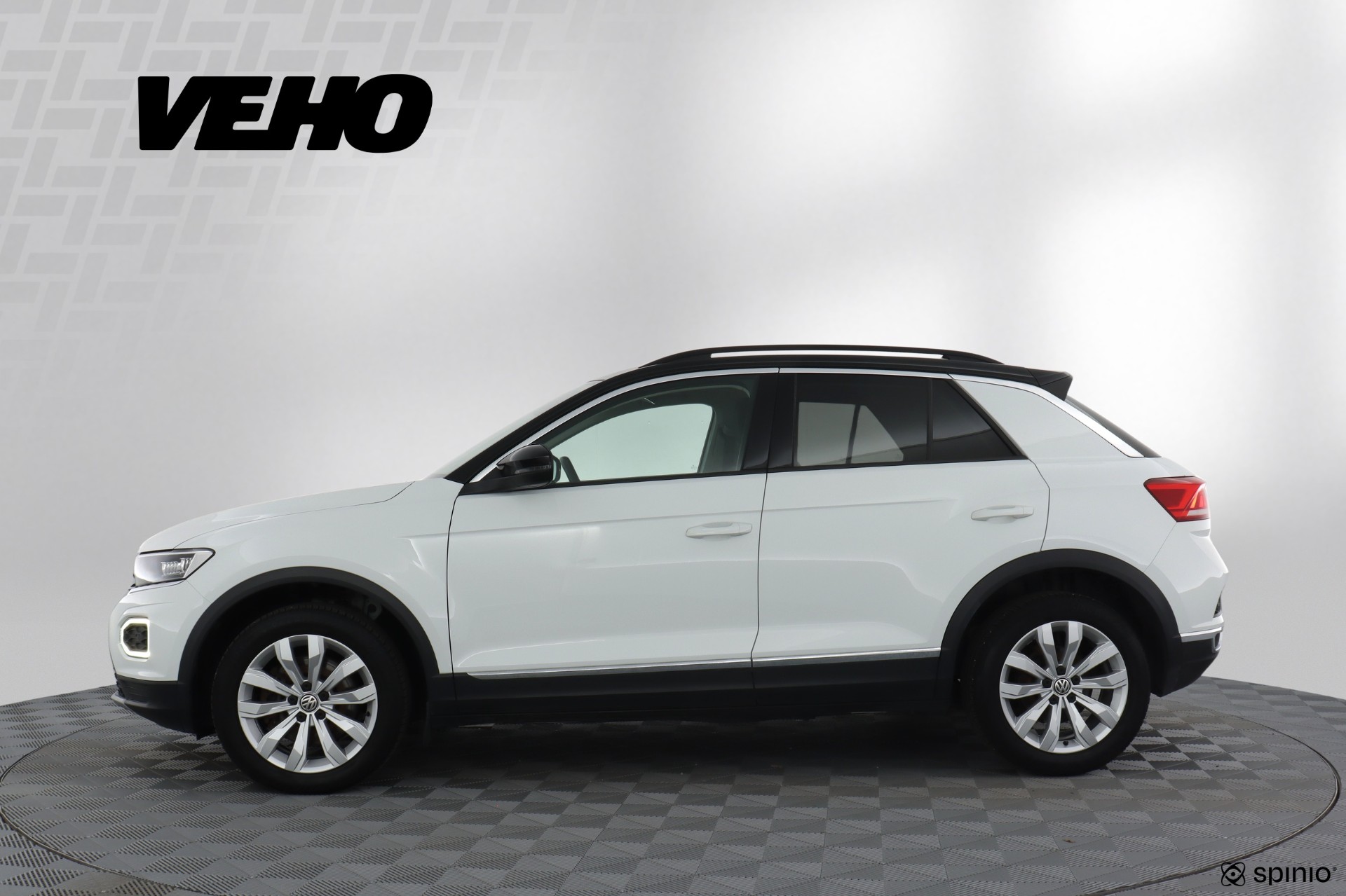 Volkswagen T-Roc 2019, photo 2/21