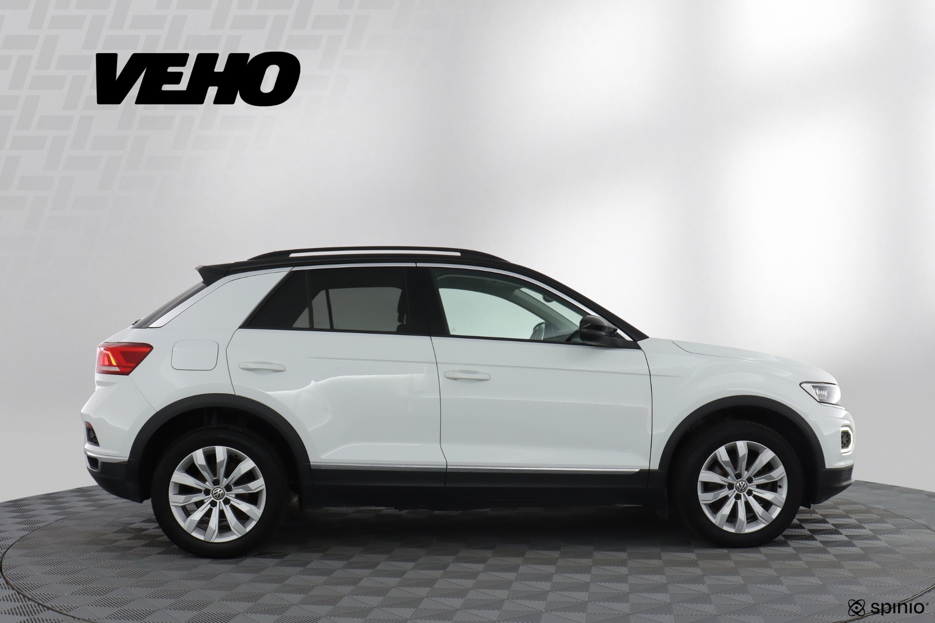 Volkswagen T-Roc 2019, photo 6/21