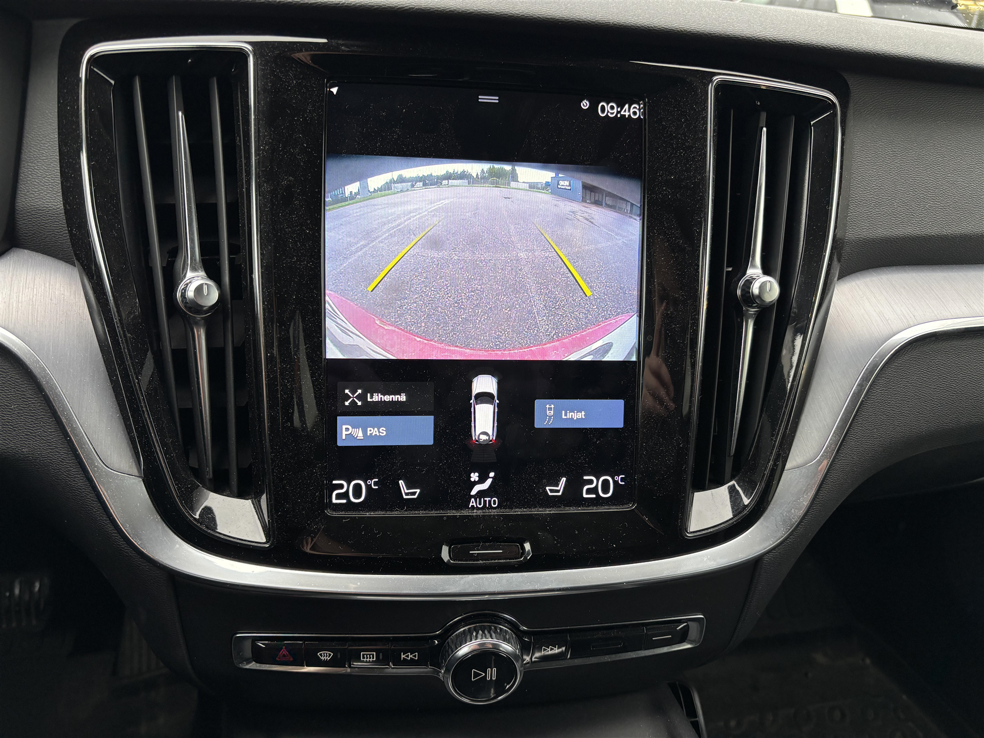 Volvo V60 2022, kuva 4/7