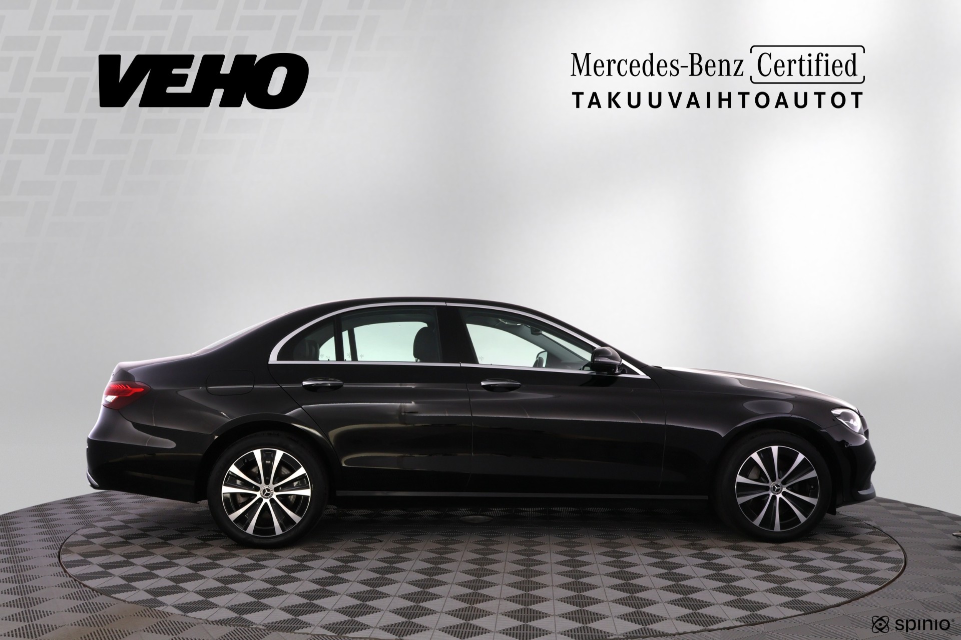 Mercedes-Benz E 2023, photo 6/31