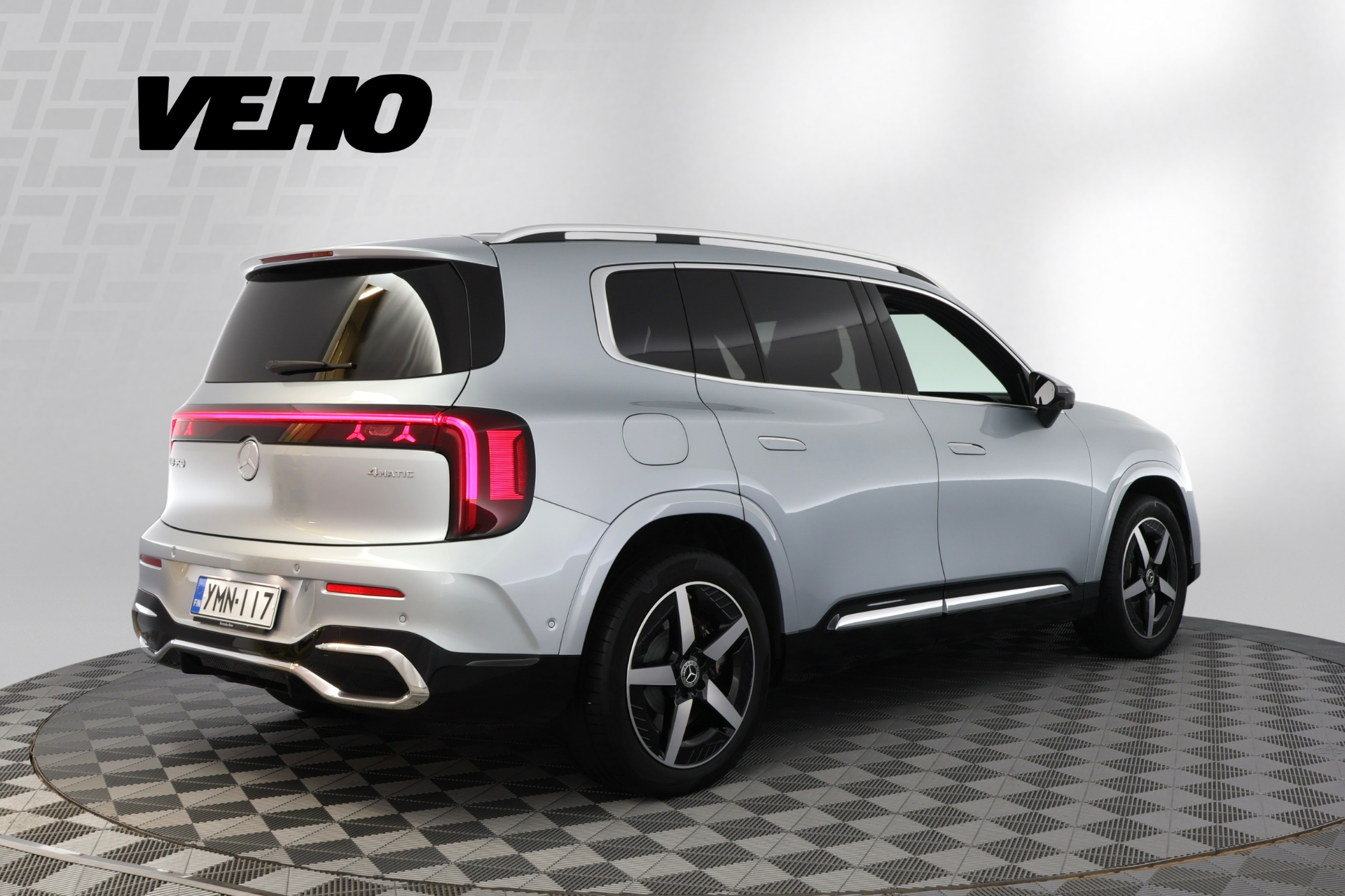 Mercedes-Benz GLB 2026, photo 5/13