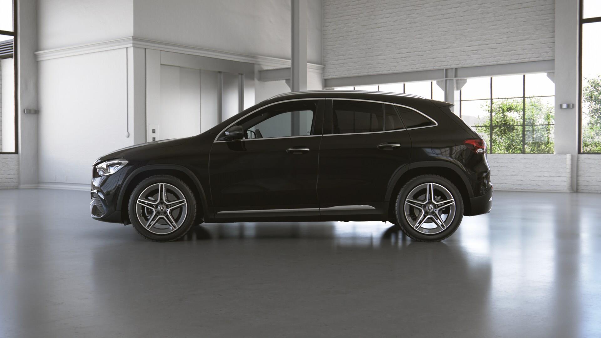 Mercedes-Benz GLA 200 d A Business AMG 2021, photo 2/11