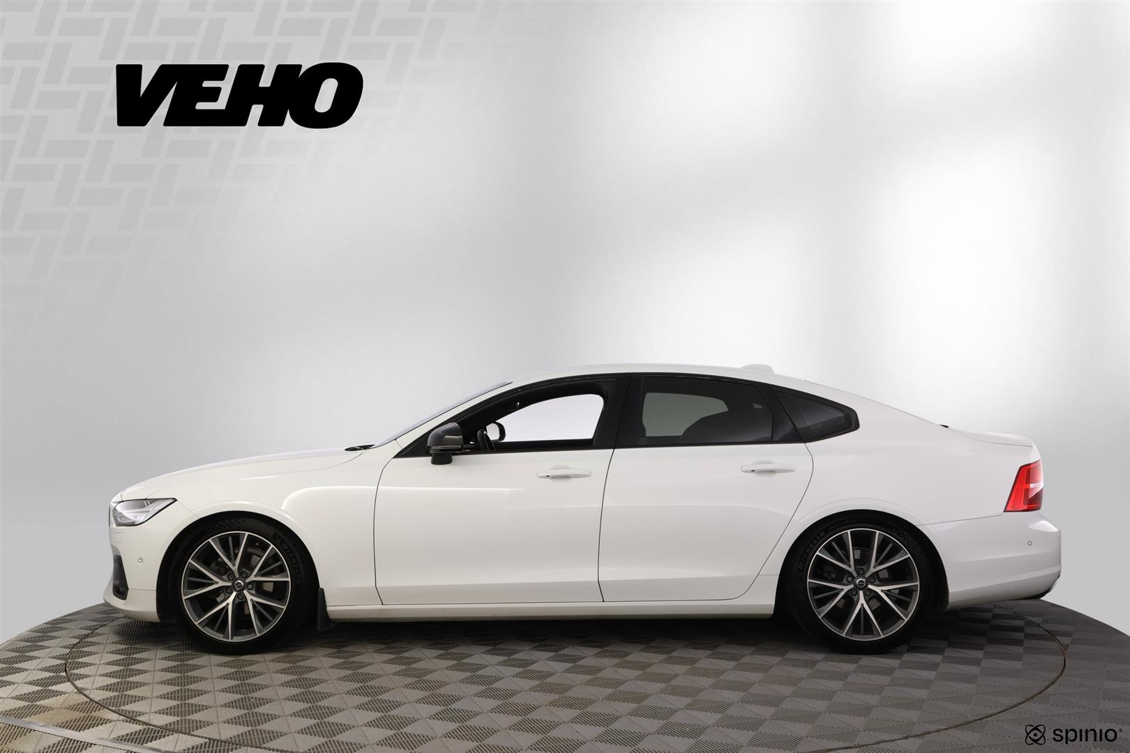Volvo S90 D4 AWD R-Design aut 2018, kuva 2/33